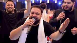 De ce nu c&acirc;ntă Florin Salam la Nibiru. Răspunsul pe care i l-a dat manelistul lui Selly: &bdquo;Ce bacșiș se ia? &Icirc;ți aruncă o gogoașă&rdquo;