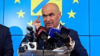 Ilie Bolojan, după consultările cu Nicușor Dan de la Cotroceni: &bdquo;&Icirc;mi asum mandatul de premier, astfel &icirc;nc&acirc;t criza politică generată de PSD să aibă efecte minime&rdquo;