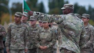 Un ginecolog militar și-a filmat în secret pacientele: „Armata a acoperit un prădător în uniformă”