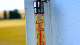 Un dom de căldură ar putea aduce temperaturi de p&acirc;nă la 40 de grade &icirc;n Europa, &icirc;n octombrie