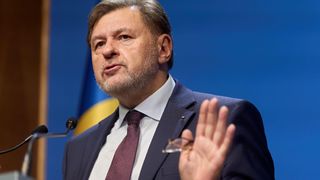 Alexandru Rafila spune de ce nu a plătit 170 de milioane de euro ca să anuleze contractele pentru vaccinurile Pfizer. Cei trei vinovați