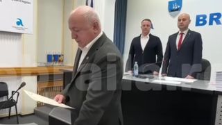 VIDEO. Un consilier local din Brăila s-a făcut de r&acirc;s &icirc;n direct. Nu a mai avut răbdare la depunerea jurăm&acirc;ntului