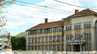 Compania de stat aflată &icirc;n insolvență de 17 ani care a adunat datorii de 597.000.000 de lei: &bdquo;Iazuri de decantare cu potențial de metale rare&rdquo;