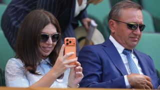 Cum a fost surprinsă Simona Halep alături de iubitul ei, Dorin Mateiu. S-au sărutat &icirc;n mașină