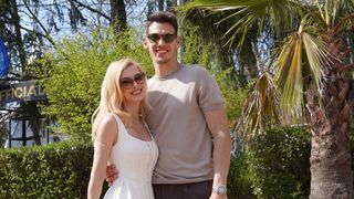 Scrisoarea primită de Andreea Bălan de la părinții lui Victor Cornea, &icirc;n ziua nunții lor. Artista a făcut totul public