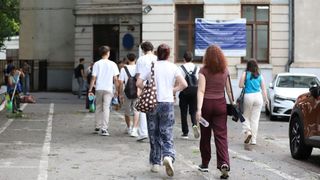Elevii care nu ajung la probele la matematică și istorie de la Bac 2026 la ora 9:00 dau examenul la ora 13:00