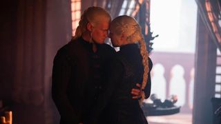 &bdquo;House of the Dragon&rdquo; revine, cu una dintre cele mai mari bătălii din istoria serialelor. Interviu cu Matt Smith și Emma D&rsquo;Arcy despre ce urmează &icirc;n sezonul 3