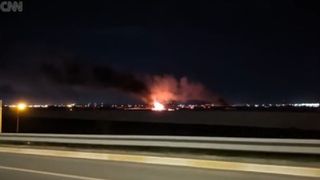 VIDEO Americanii au fost atacați &icirc;n Irak de miliții pro-iraniene. Baza militară din Ebril a fost lovită de drone și au fost filmate explozii