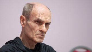 Cristian Tudor Popescu se ia de &bdquo;rom&acirc;nii trumpiți&rdquo; și dă vina pe Donald Trump pentru creșterea prețului la peste 10 lei la pompă