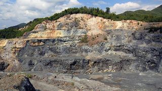 Proiect minier de un miliard de dolari &icirc;n Munții Metaliferi, avizat la Mediu. Investitorii plănuiesc să extragă peste 80 de tone de aur