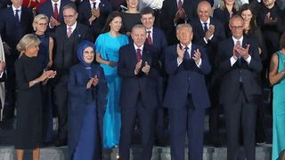Unde au stat Nicușor Dan și Mirabela Grădinaru la poza de grup cu liderii NATO făcută la Ankara
