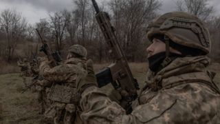 Cum a blocat Elon Musk ofensiva rusă &icirc;n Ucraina. Un comandant ucrainean descrie efectele deciziei asupra soldaților Moscovei: &bdquo;Sunt ca niște pisoi orbi&rdquo;