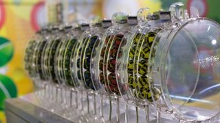 Loto&nbsp;6/49 din 2 august 2026.&nbsp;Report de peste 9 milioane de euro la 6/49, categoria I