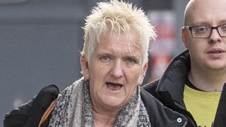 &bdquo;I-a scos dinții. Baie, o dată pe an!&rdquo; &bdquo;Vrăjitoarea&rdquo; Amanda a ținut o t&acirc;nără sclavă timp de 25 de ani