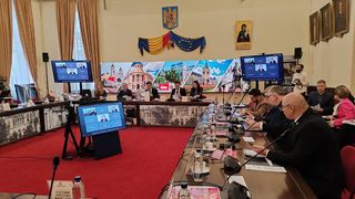 Criza politică se extinde &icirc;n teritoriu: la Iași, liberalii vor să rupă alianța cu PSD și &icirc;ntind o m&acirc;nă către USR