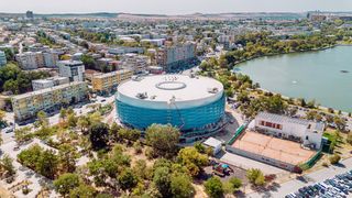 Sala Polivalentă din Tulcea va fi inaugurată &icirc;n iulie 2026, anunță CNI, după trei termene ratate &icirc;n ultimul an și problemele cu infiltrațiile