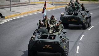Situația armatei din Venezuela și ce opțiuni militare are acum conducerea de la Caracas
