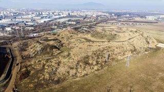 Groapă gigantică de deșeuri industriale, convertită &icirc;n oază verde. Proiect de 13 milioane de euro pentru 14 hectare de teren