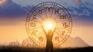 Horoscop 31 octombrie - 5 noiembrie. Succes pentru Balanțe, Peștii au parte de oportunități profesionale și schimbări pe care le așteptau de multă vreme