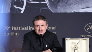 Triumf pentru România la Cannes! Cristian Mungiu a câștigat Palme d’Or cu „Fjord”