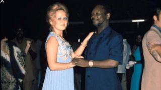 Românca ce a cucerit un președinte african și pe Gheorghe Dinică își scoate averea la licitație! Povestea incredibilă a Gabrielei Drâmbă