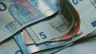 Cum arată viața românului care a câștigat 11 milioane de euro la Loto. Ce a făcut cu averea