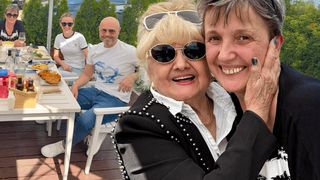 Ea a mama soacră din Italia a lui Mihai Mitoșeru: „Când cuscrele se înțeleg suntem și noi fericiți.” Cum o răsfață pe Camelia Mitoșeru?
