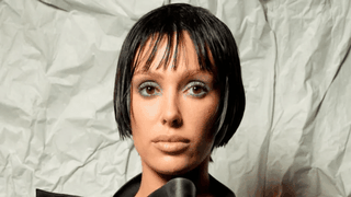Soția lui Kanye West șochează din nou cu ținuta ei. Bianca Censori „părea desprinsă din garderoba unui film SF”