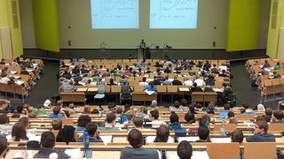 Ce diferențe sunt între facultățile din România și cele din alte țări: „În străinătate, lucrurile stau complet diferit”