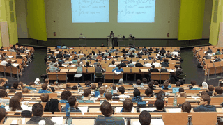 Ce diferențe sunt între facultățile din România și cele din alte țări: „În străinătate, lucrurile stau complet diferit”