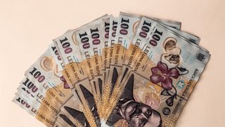 Pensiile recalculate greșit îi pot costa scump pe cei care au primit bani în plus. 500.000 de oameni, în situația de a fi executați silit
