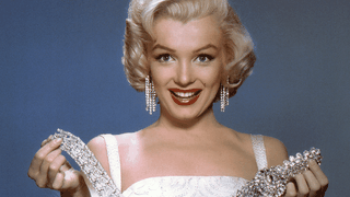 Astăzi se împlinsc 100 de ani de la nașterea lui Marilyn Monroe. „Oamenii se schimbă astfel încât tu să poţi învăţa să renunţi la ei”