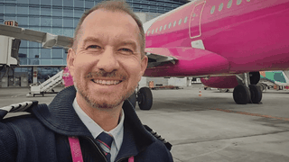 Cât de periculoase sunt turbulențele pe parcursul unui zbor? Ce le recomandă pilotul Mihai Sturzu celor care au frică de avion? „Zborul are partea lui de provocări”