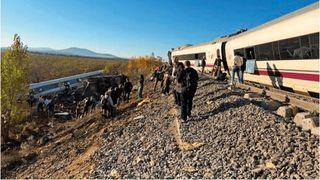 Tragedie feroviară în Spania: cel puțin 39 de morți după ciocnirea a două trenuri de mare viteză. Ce spune un supraviețuitor