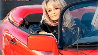 Veste bună pentru fanii celebrei Bonnie Tyler. Artista a ieșit din comă. „Rămâne în stare gravă la terapie intensivă”