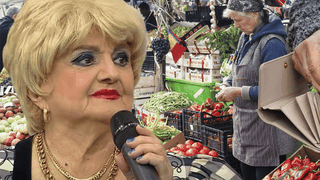 Camelia Mitoșeru, îngrozită de prețurile din piețe: „E jale, românii cumpără trei roșii și cinci cartofi!” Are două pensii: „Am cotizat 40 de ani!”