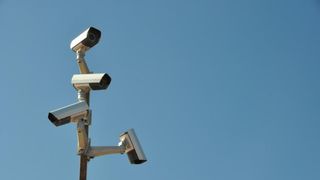 Un monstru crescut cu migală: Big Brother-ul din Oradea te privește cu peste 600 de ochi