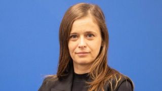 Subalterna lui P&icirc;slaru de la MIPE, același &bdquo;hobby&rdquo; cu al șefului. Secretarul de stat care cerea decontarea cazării și-a cumpărat apartament l&acirc;ngă Bruxelles