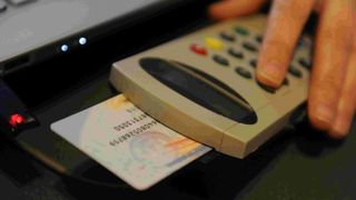 Propunere: fără adeverințe și drumuri inutile la Casa de Asigurări. Pacienții nu vor mai plimba h&acirc;rtii &icirc;ntre CAS și spital&nbsp;