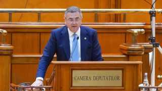 Parlamentarii vor să-i scutească pe SRI-știi și SPP-iștii care nu respectă regulamentele interne de la restituirea costurilor cu școlarizarea