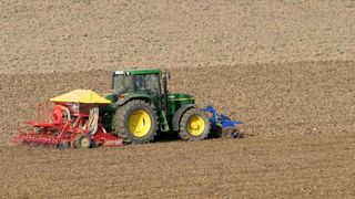 Lumea intră &icirc;ntr-o nouă criză: După șocul petrolului, vine șocul din farfurie&nbsp;