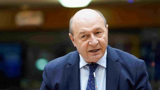 &bdquo;Ghinion&rdquo; pentru Traian Băsescu, &icirc;nainte de Crăciun: &Icirc;ntoarcerea &icirc;n casa de protocol, blocată de manevra juridică prin care și-a luat SPP-iștii &icirc;napoi