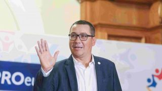 Incredibil! Parlamentul melcilor: O lege a făcut 12 ani de la Senat la Cameră