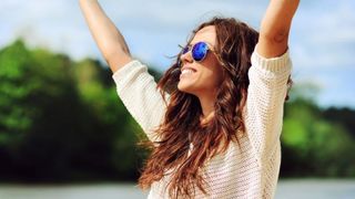 Horoscop de weekend, 2&ndash;3 mai 2026: Taurii sunt &icirc;n centrul atenției, iar Balanțele pun accentul pe bani