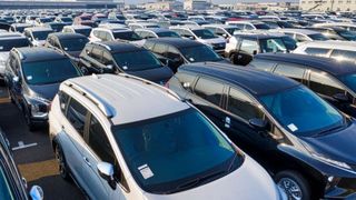 Falsificarea kilometrajului ajunge la mașinile hibride și electrice
