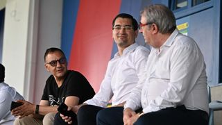 OK! Vine Hagi, dar cine joacă?