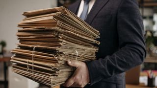 Funcționarii publici cer retragerea proiectului de lege prin care vor fi amendați dacă solicită documente