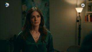 Rezumat episodul 13 &bdquo;Inimă de mamă&rdquo;, difuzat luni, 5 octombrie 2026, la Kanal D: Atilla acceptă nunta cu Lale, iar Karsu răm&acirc;ne șocată c&acirc;nd &icirc;i vede &icirc;mpreună