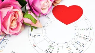 Horoscop februarie 2026: Semnul zodiacal care trăiește o poveste de dragoste ca &icirc;n filme