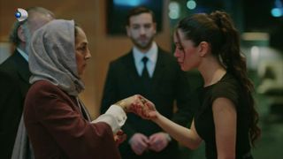 Rezumat episodul 12 &bdquo;Ai nimănui&rdquo;, difuzat &icirc;n 14 aprilie 2026 la Kanal D: Devran o ajută pe Azize să recupereze brățara mamei sale